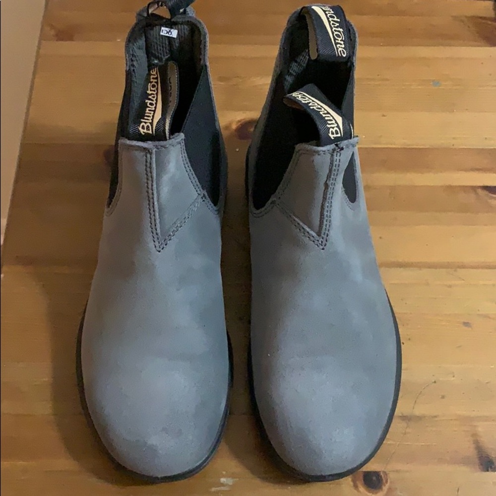 Blundstone Suede Chelsea boots US women’s  size 7